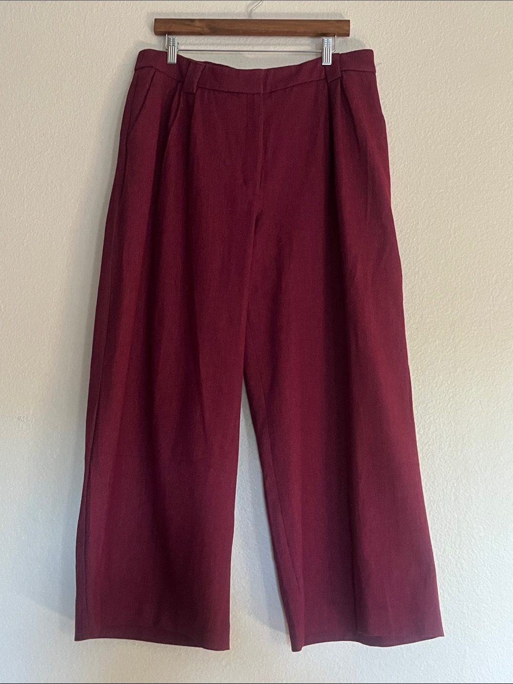 Express Relaxed Trouser High-Rise Wide-Leg Women's Pants in Burgundy Size 14S